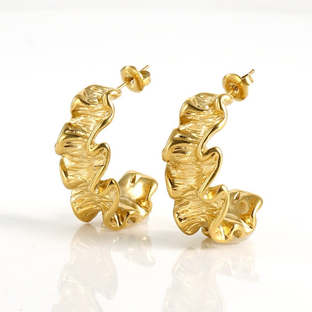 Julieta Earrings , new with tag Shopcirene